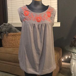 Liz Lange maternity top
